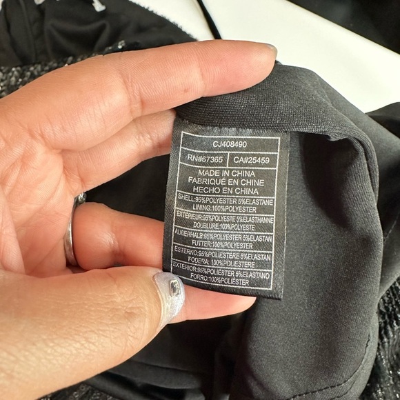 NWT Cupcakes & Cashmere Women’s Joelle Wrap Sequins Midi Dress Black XS - Picture 13 of 13